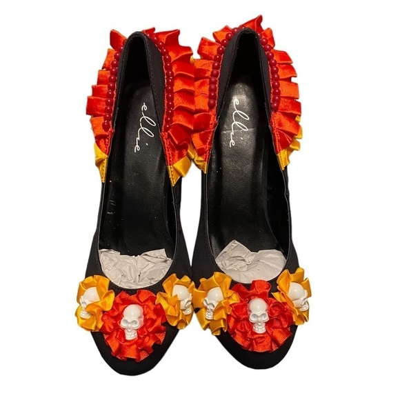 NWOB Ellie Skull Flower Costume Pumps Size 7 - Picture 7 of 12